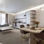 Manu Art Living Signature Victoriei Boekarest