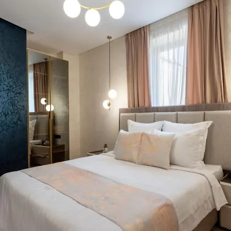 Manu Art Living Signature Center Apartmán *