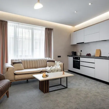 Apartmán Manu Art Living Signature Center *