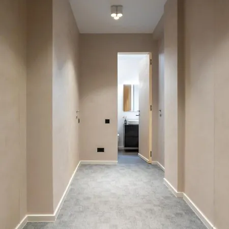 Manu Art Living Signature Victoriei * Boekarest