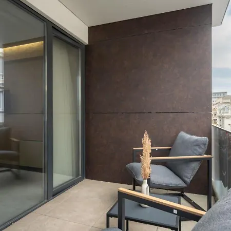 Manu Art Living Signature Victoriei * Boekarest