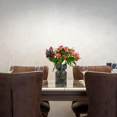 Manu Art Living Signature Victoriei Boekarest