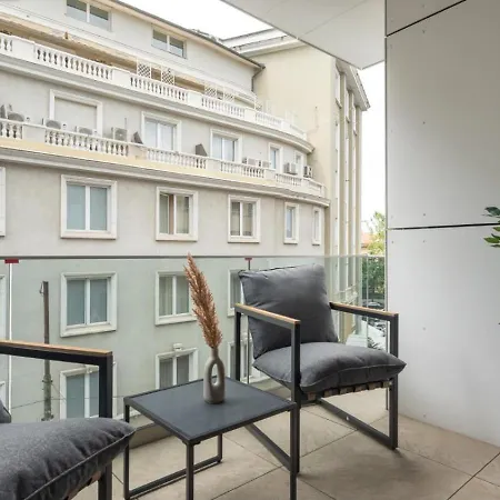 Manu Art Living Signature Victoriei *