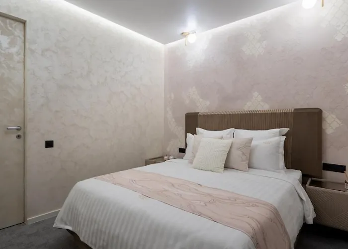 Manu Art Living Signature Victoriei